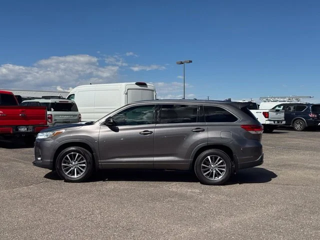 Used 2017 Gray Toyota XLE image 2