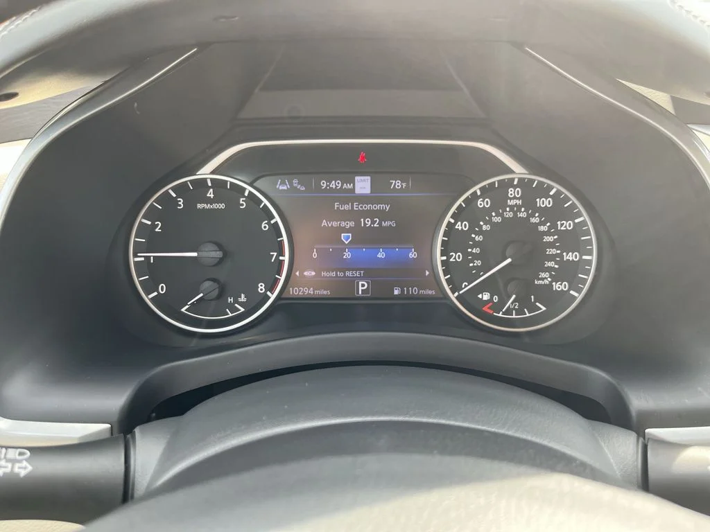 Used 2023 Red Nissan Platinum image 15