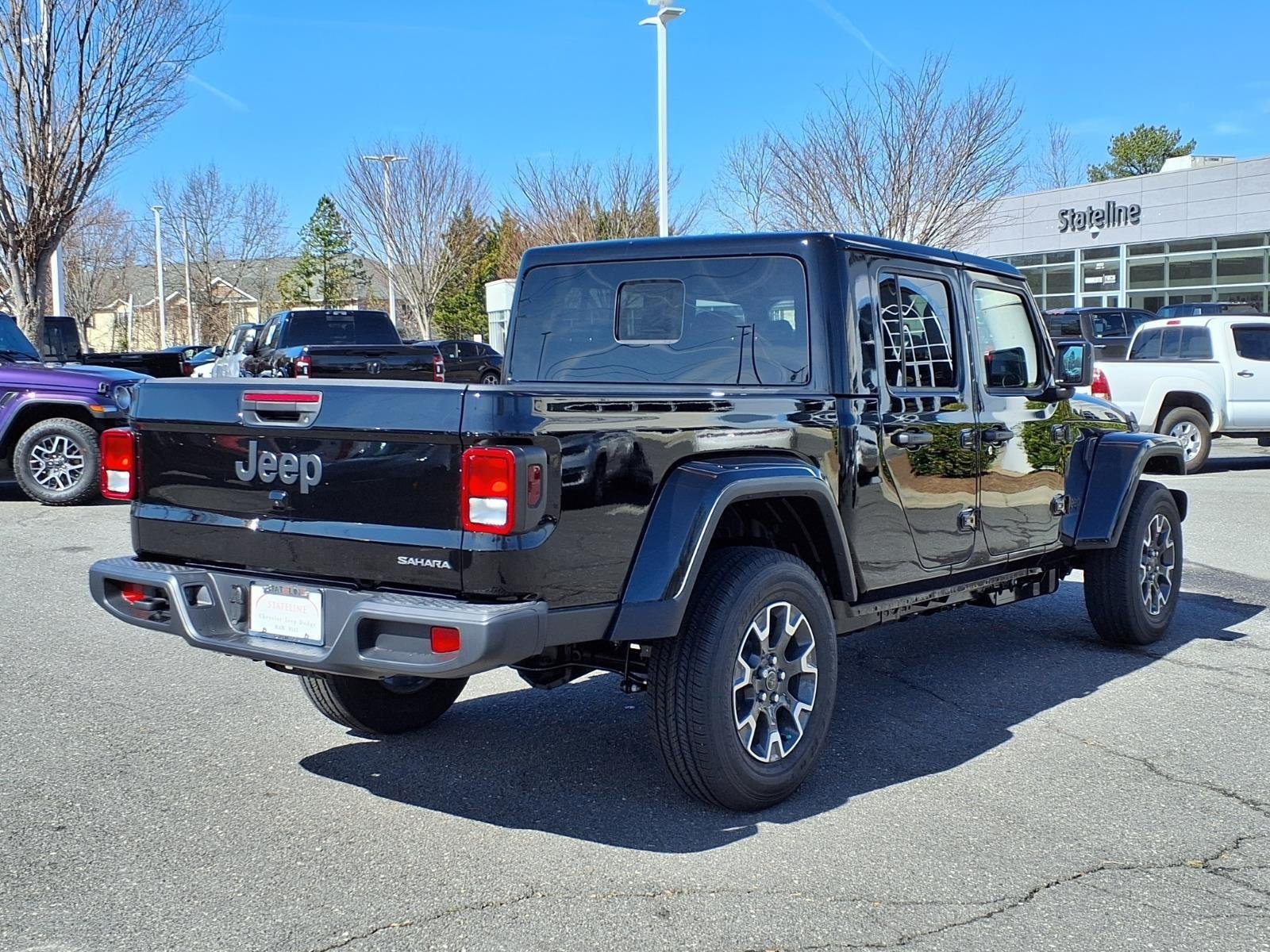 New 2026 Black Clear-Coat Exterior Paint Jeep Sahara image 2
