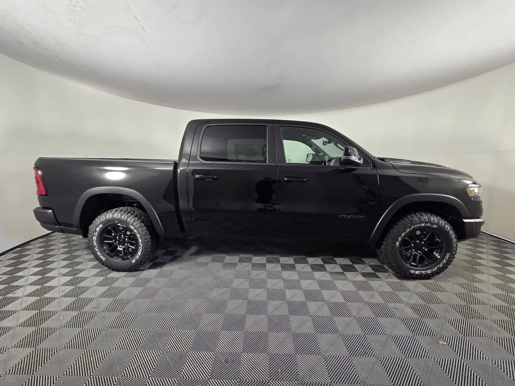 New 2026 Diamond Black Crystal Pearl-Coat Exterior Paint RAM Rebel image 5