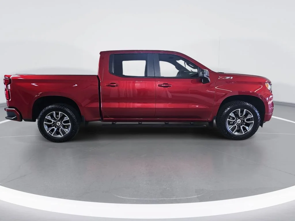 Used 2022 Cherry Red Tintcoat Chevrolet RST image 2