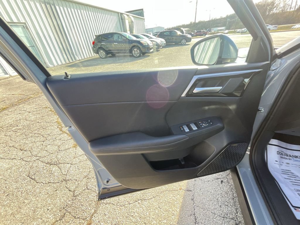 2026 Mitsubishi Outlander SE - Photo 13