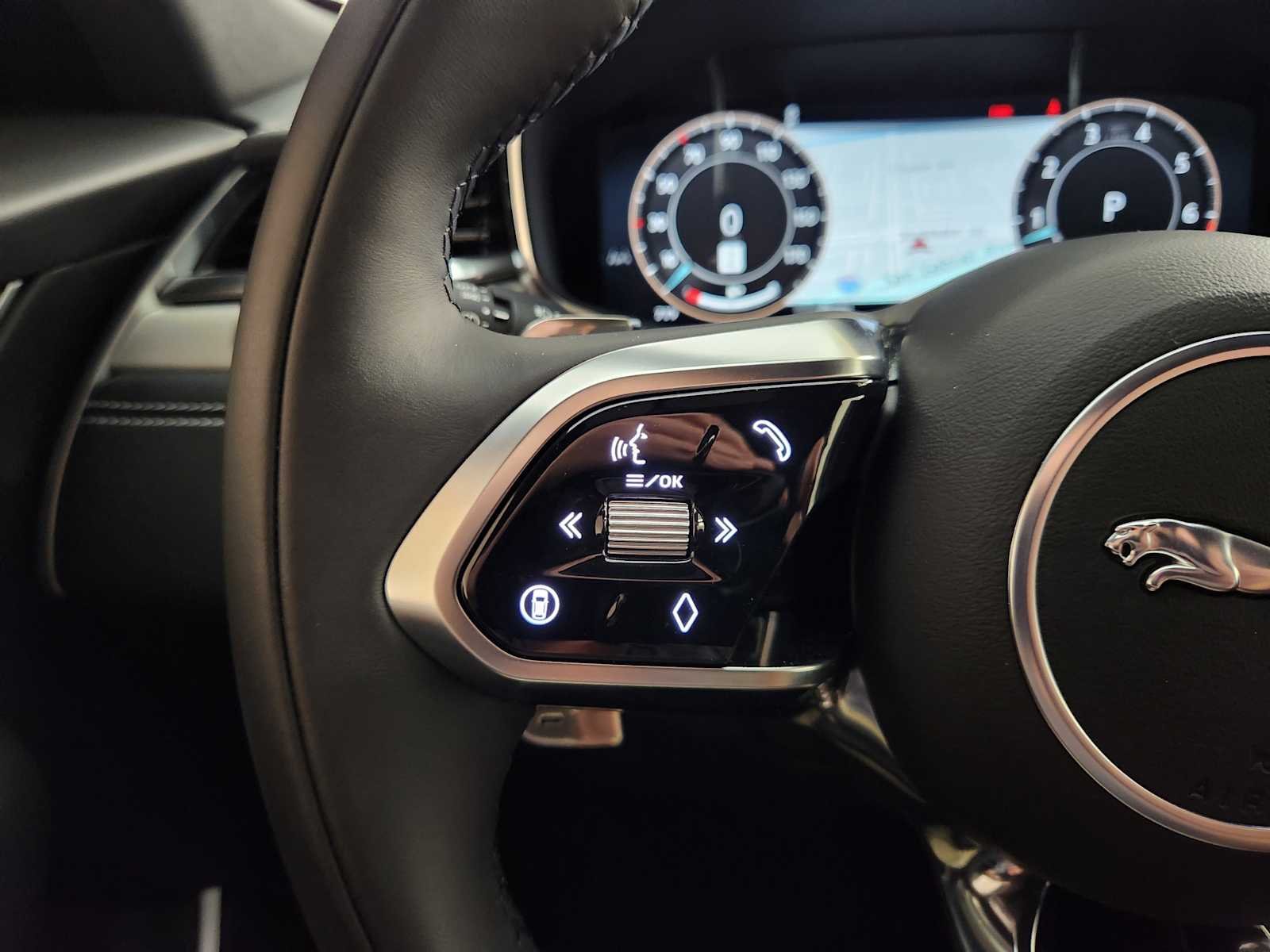 2026 Jaguar F-Pace R-Dynamic S - Photo 27