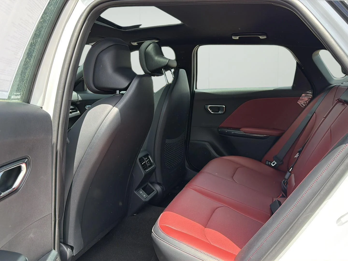 New 2026 Snow White Pearl Kia GT-Line Turbo image 9