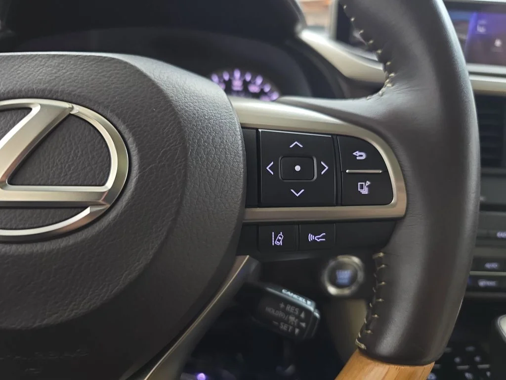 Used 2017 Black Lexus 350 image 21