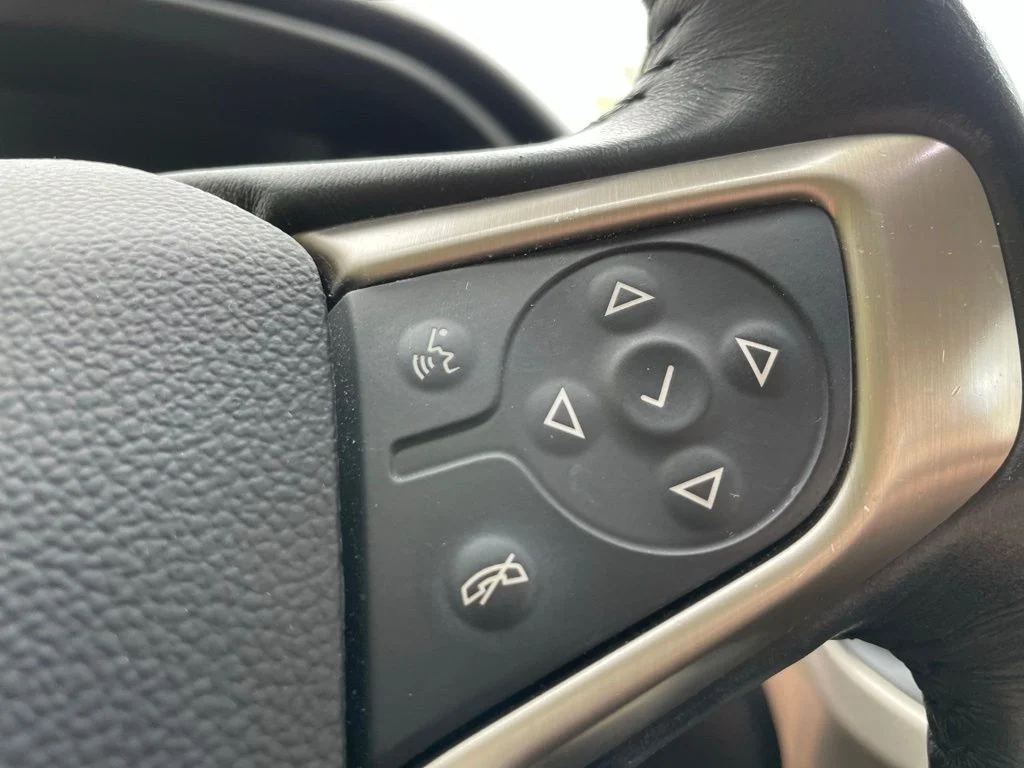 Used 2019 Summit White GMC Denali image 12