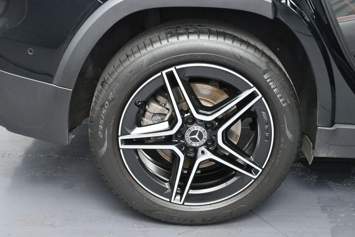 Used 2024 Black Mercedes-Benz GLB 250 image 32
