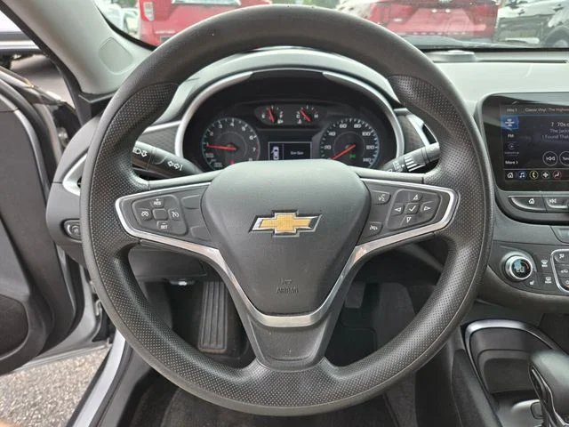Used 2022 Silver Chevrolet LT image 31