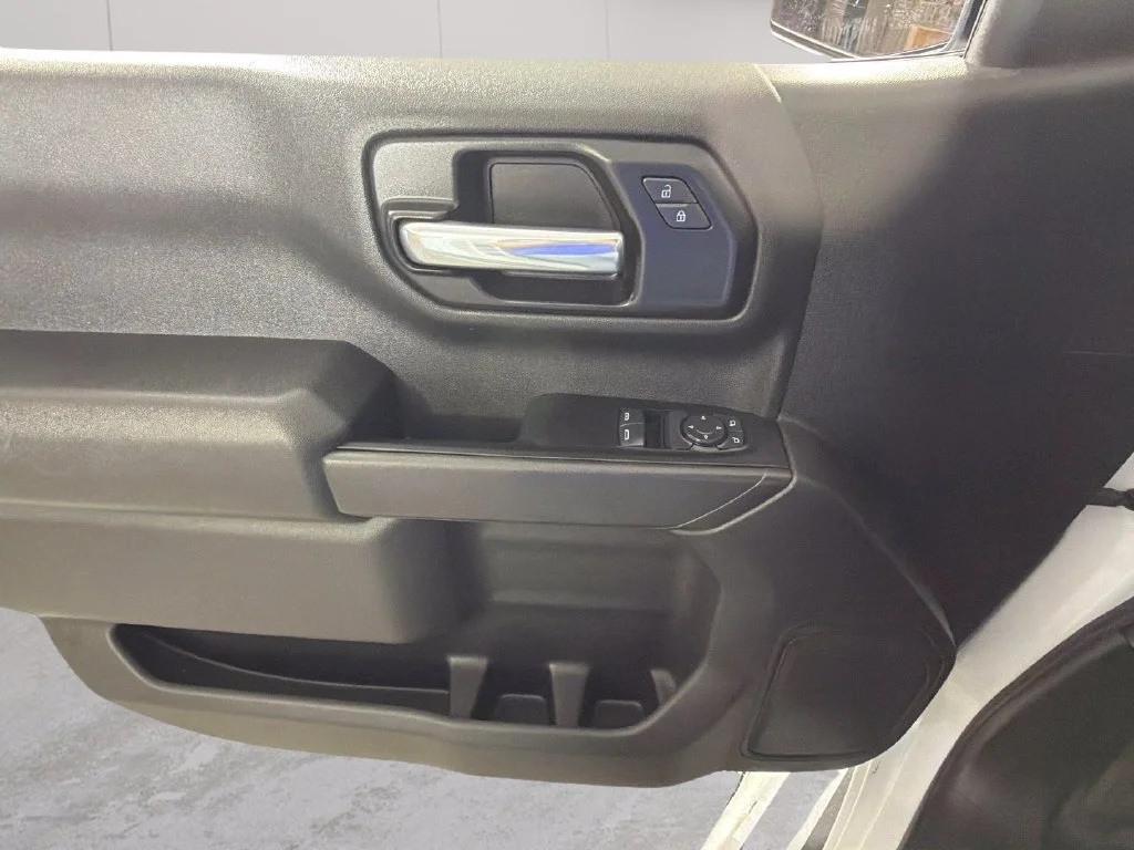 Used 2025 Summit White Chevrolet WT image 25