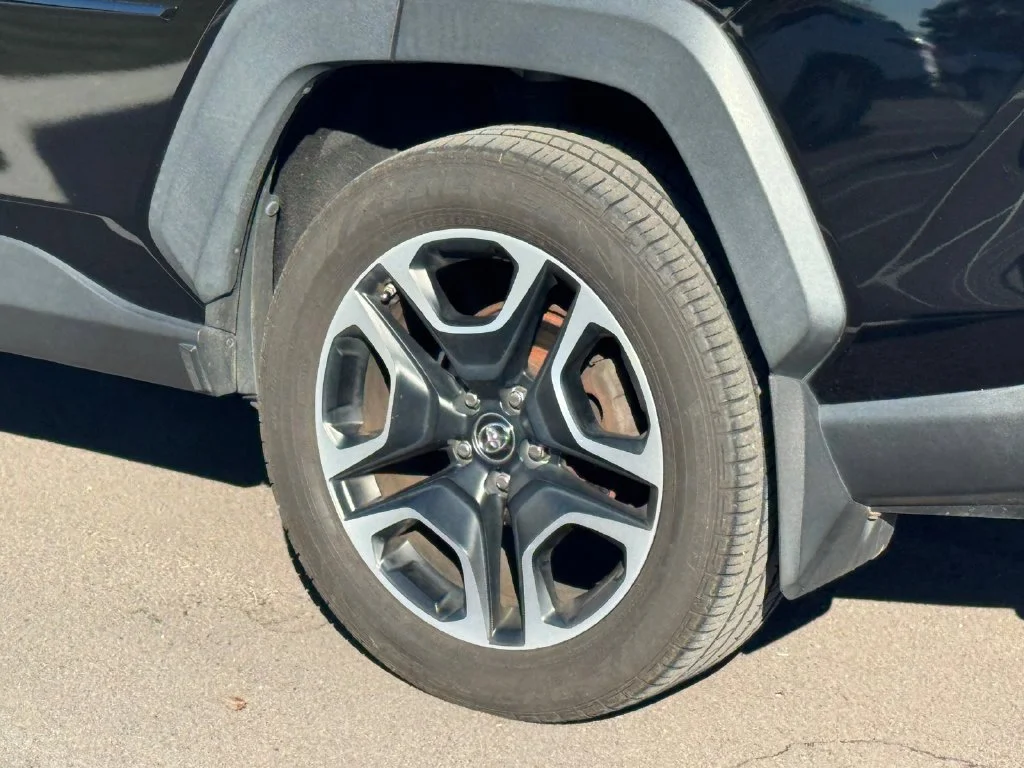 Used 2019 Black Toyota Adventure image 21