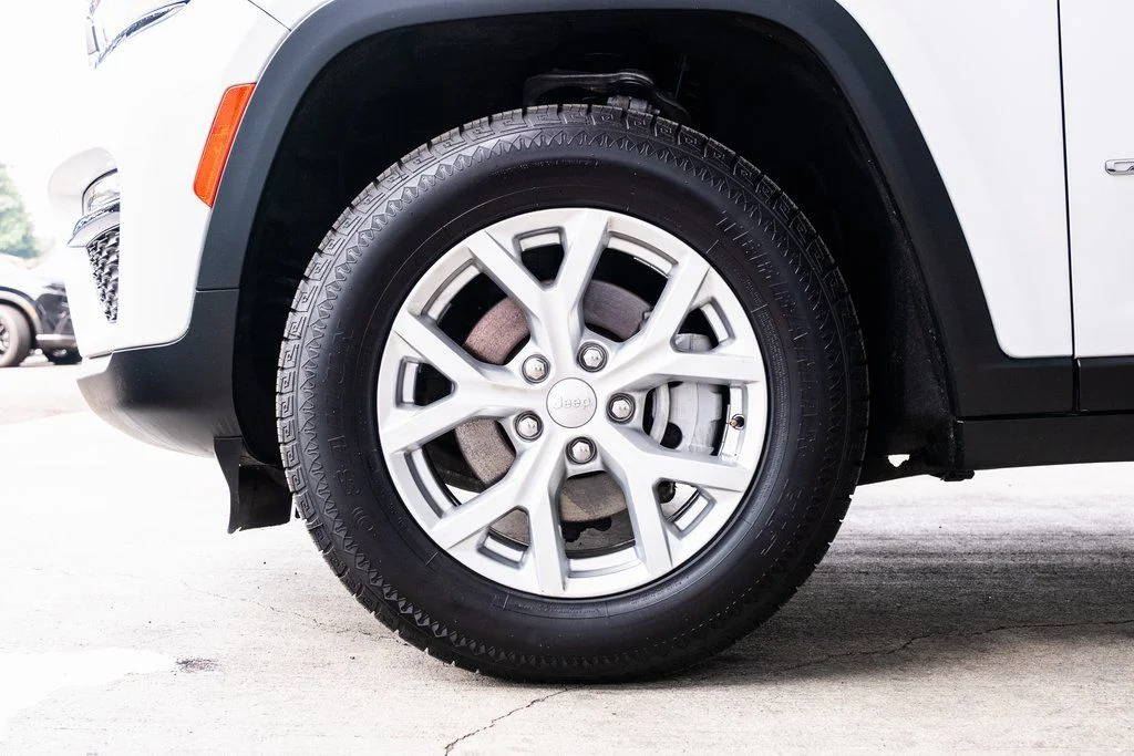 Used 2023 White Jeep Limited image 7