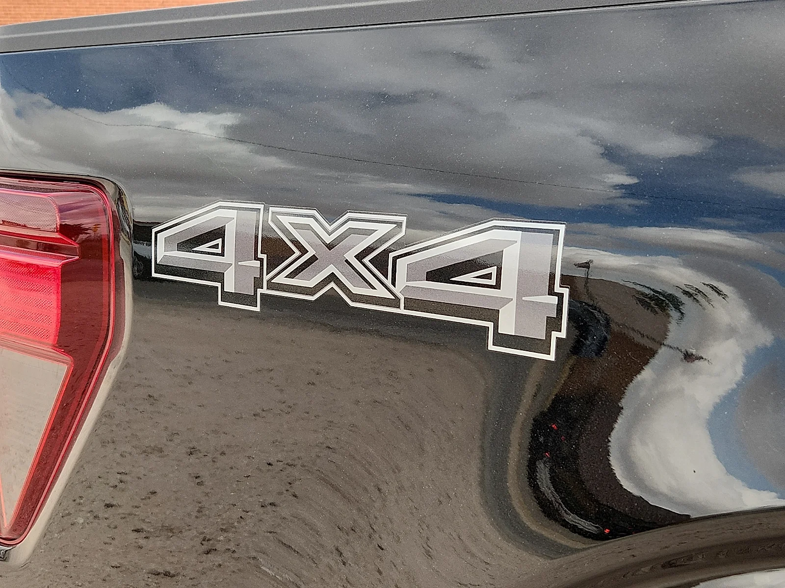 New 2026 Agate Black Metallic Ford XLT image 11