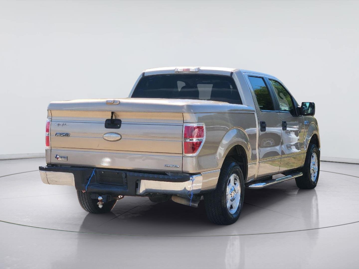Used 2011 Pale Adobe Metallic Ford XLT image 6