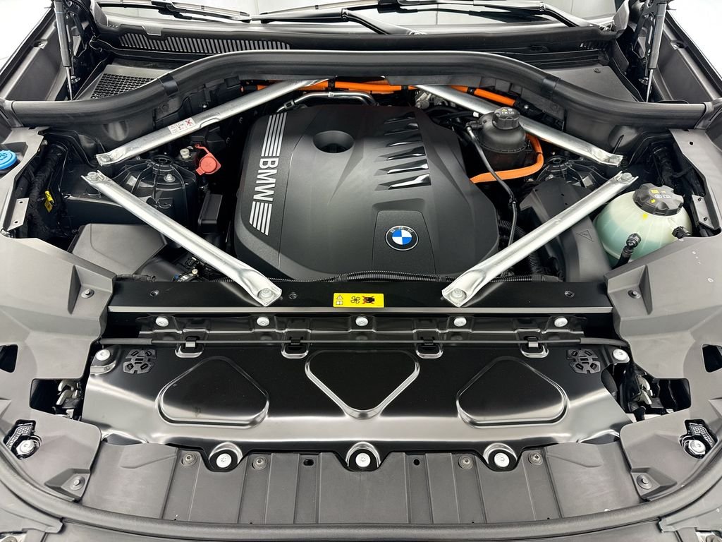 New 2026 Gray Metallic BMW xDrive50e image 28