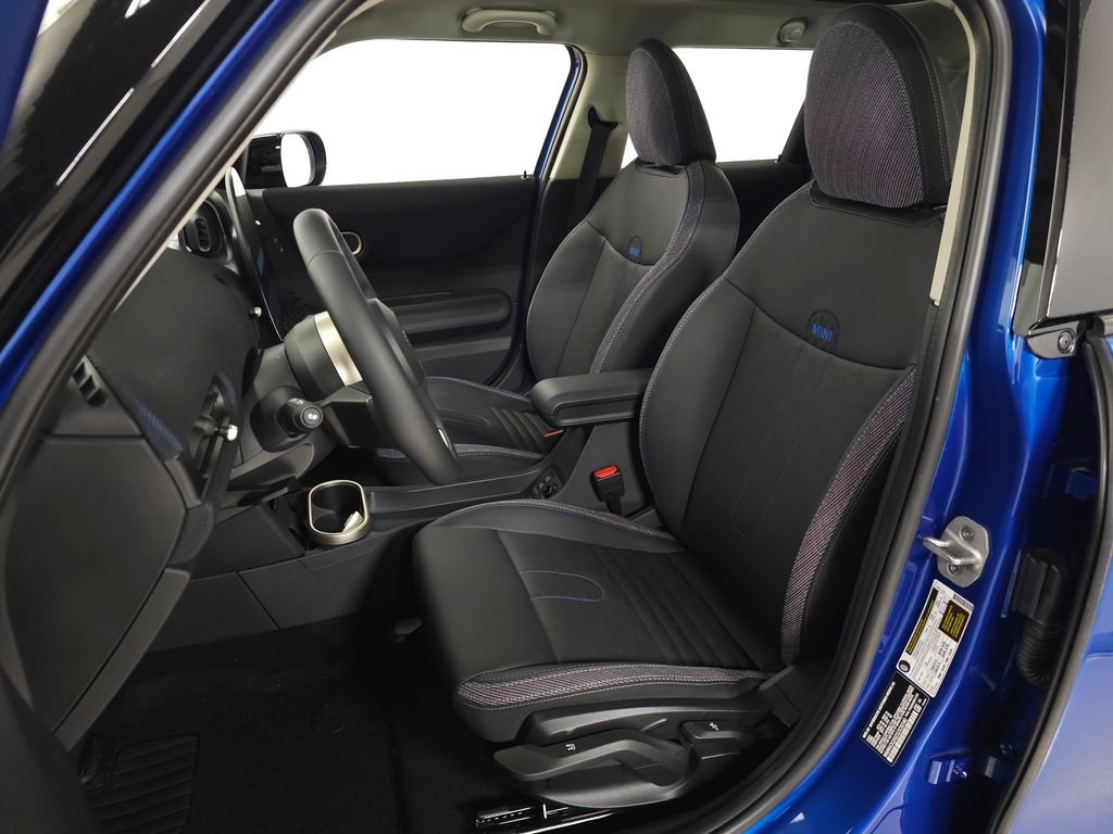 2025 MINI Hardtop 4 Door Base - Photo 17