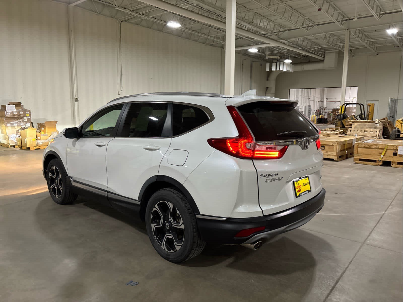 Used 2019 Platinum White Pearl Honda Touring image 4