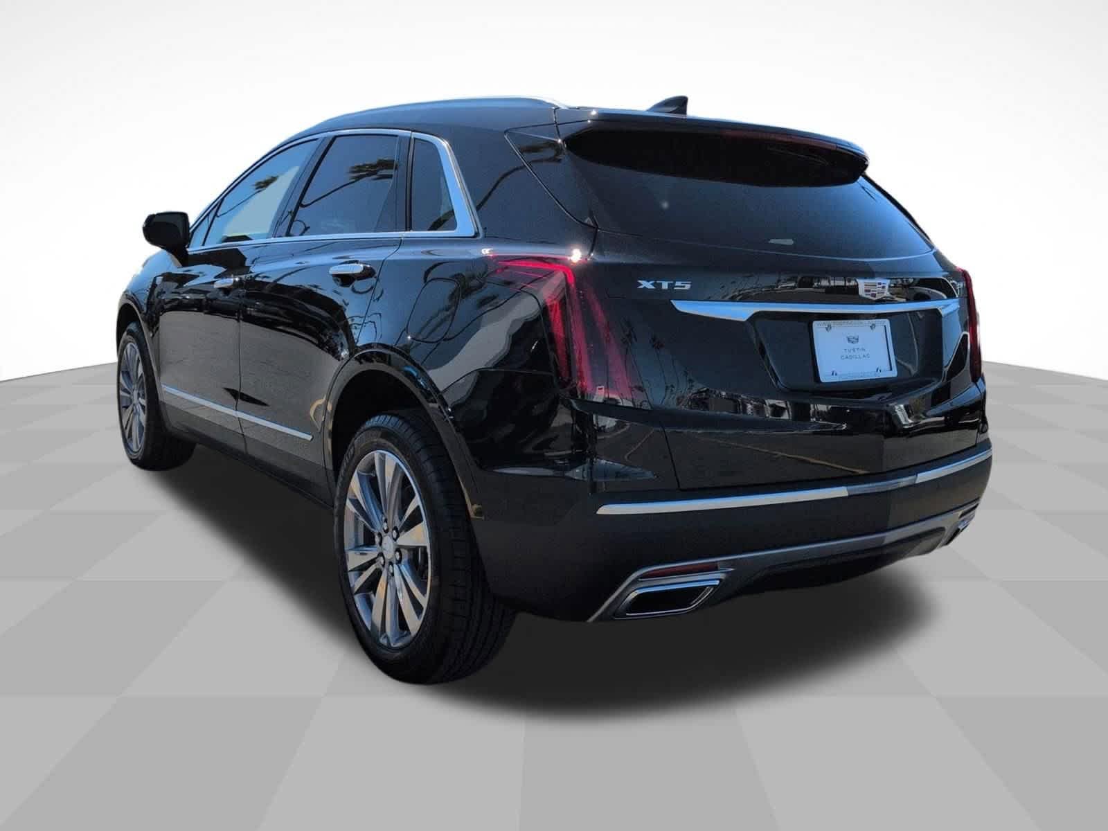 2026 Cadillac XT5 Premium Luxury - Photo 7