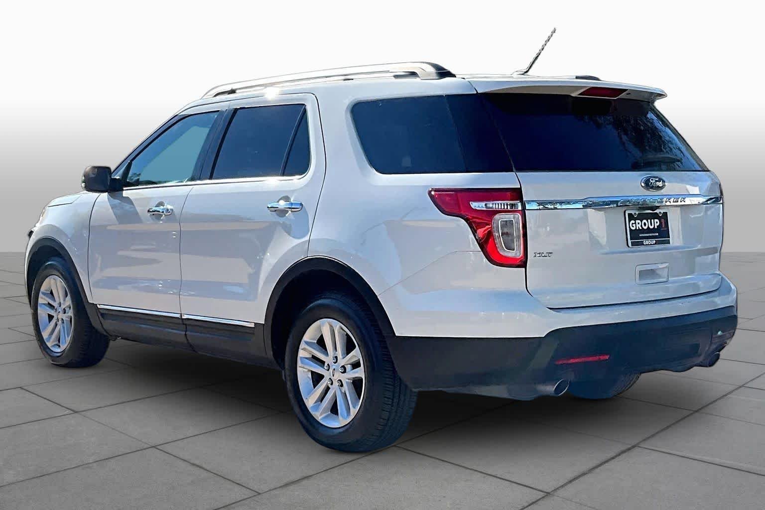 Used 2012 White Suede Ford XLT image 11