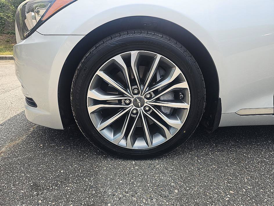 Used 2015 Santiago Silver Hyundai 3.8L image 10