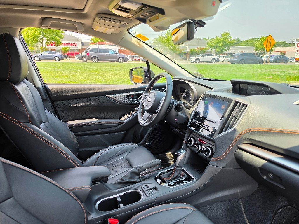 Used 2023 Crystal Black Silica Subaru Limited image 29