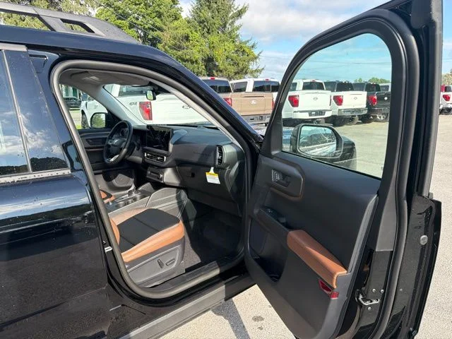 New 2026 Shadow Black Ford Outer Banks® image 25