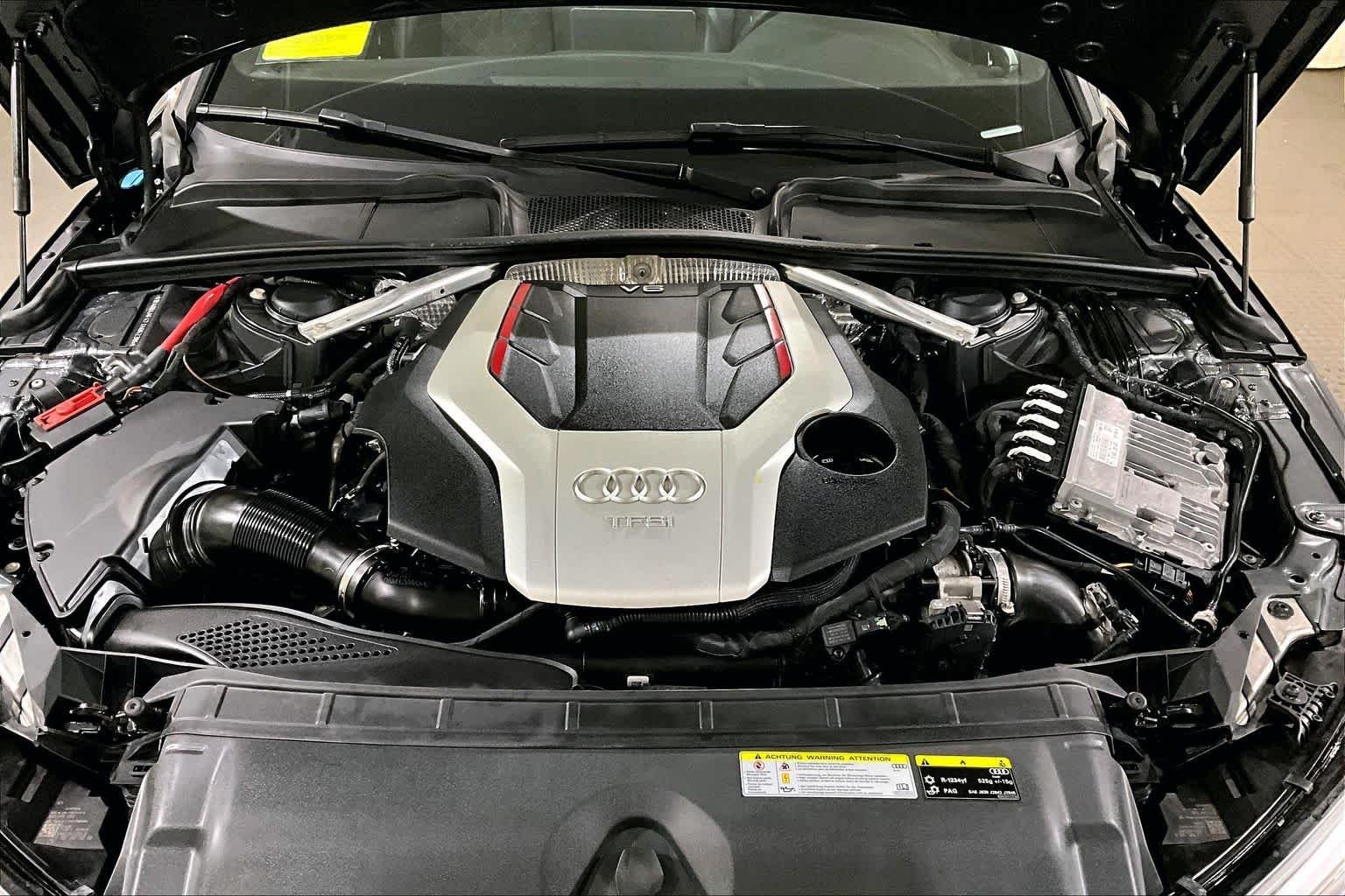 Used 2018 GRAY Audi Premium Plus image 29