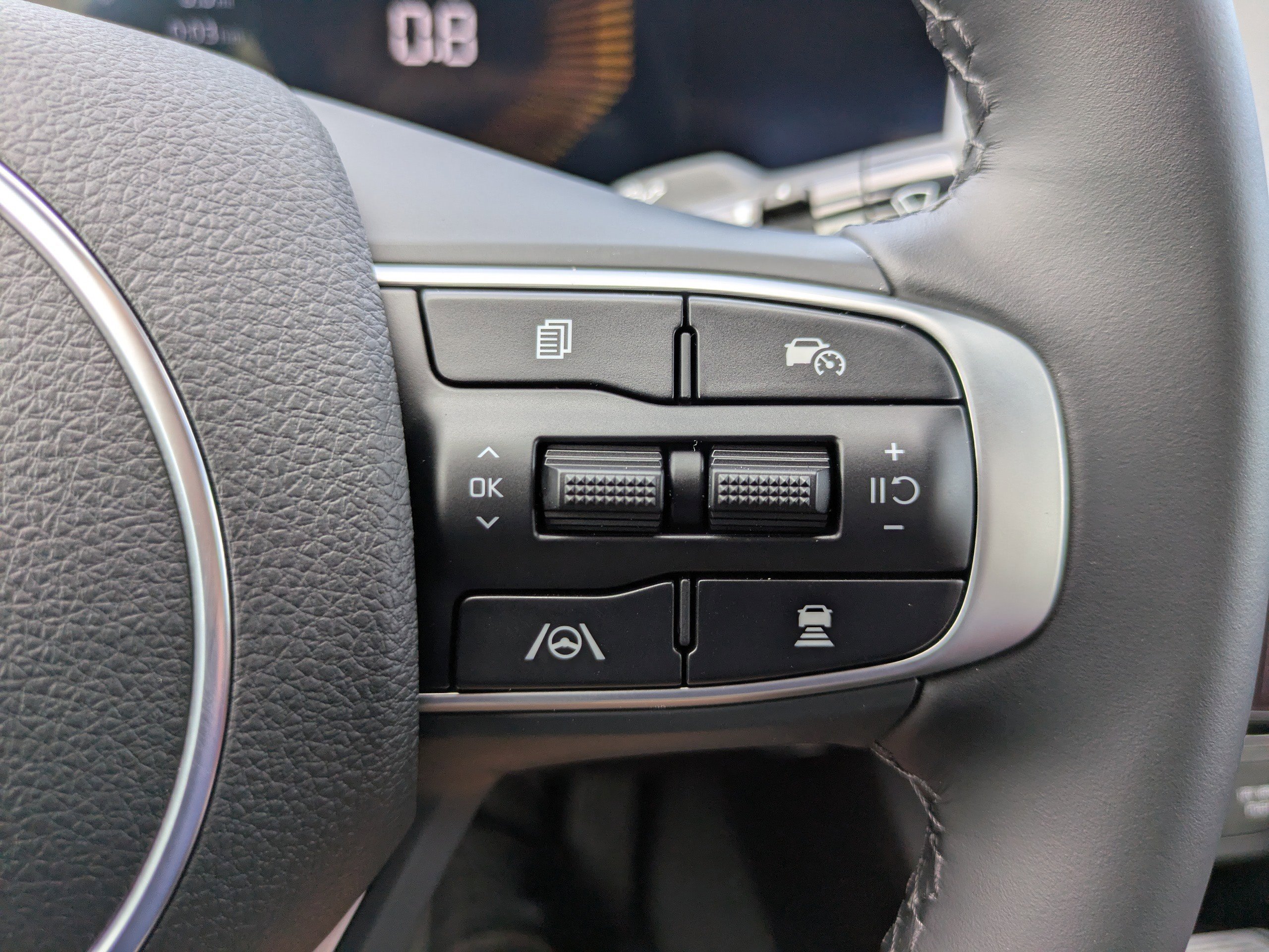 New 2026 Snow White Pearl Kia GT-Line FWD image 32