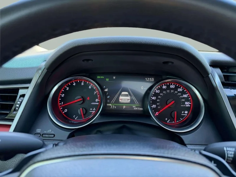 Used 2019  Toyota XSE image 11