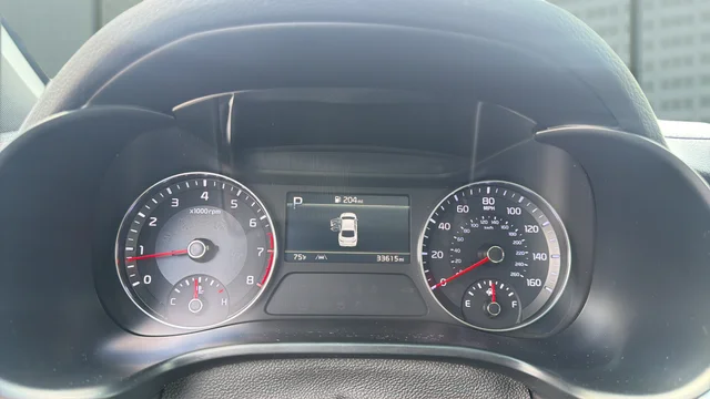 Used 2024 White Kia GT-Line image 21