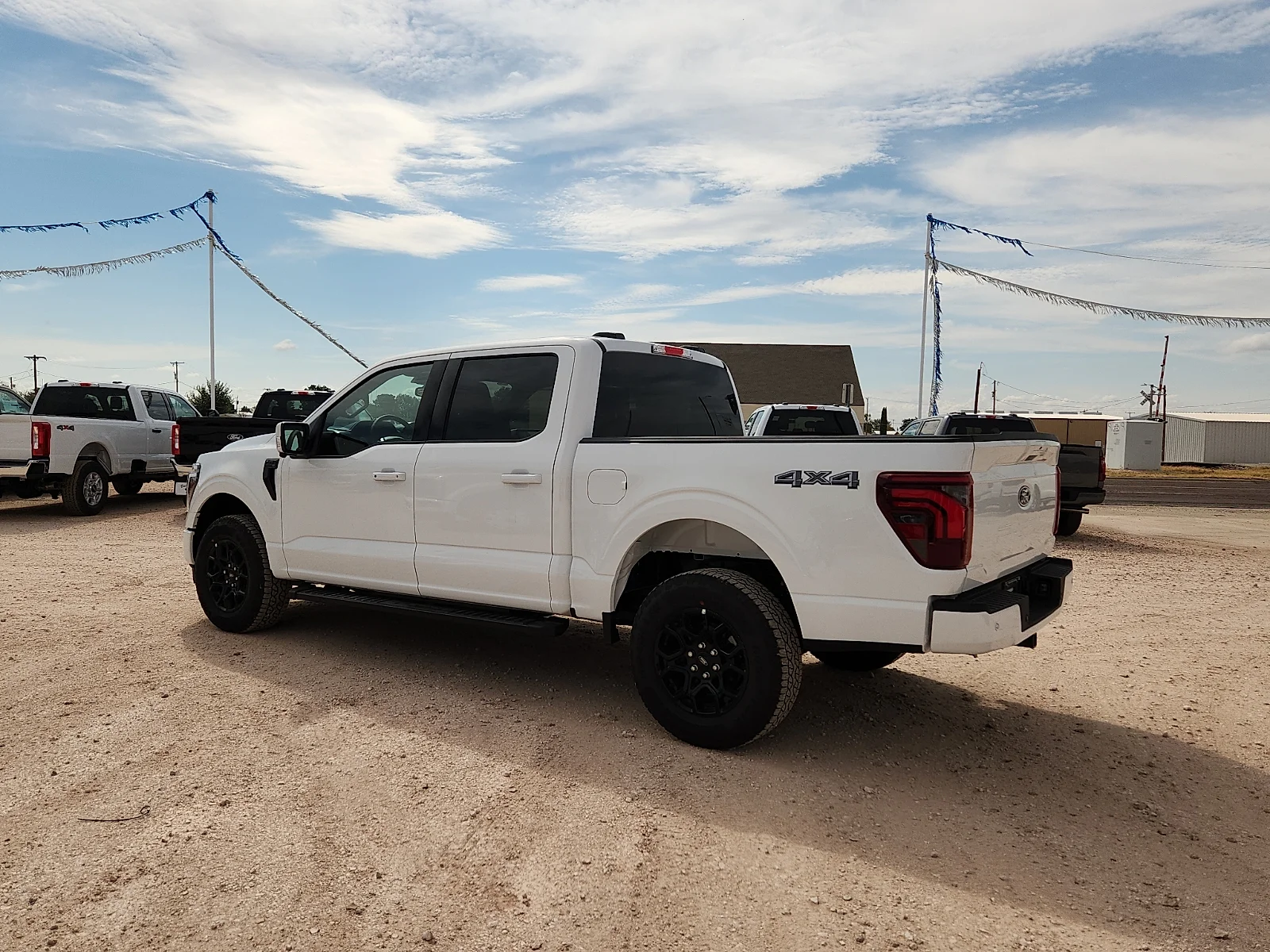 New 2026 Oxford White Ford Lariat image 4