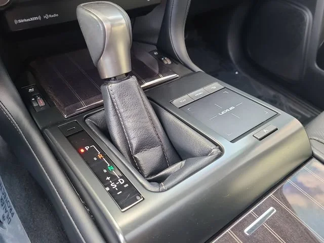 Used 2023 Gray Lexus GX 460 Premium image 31