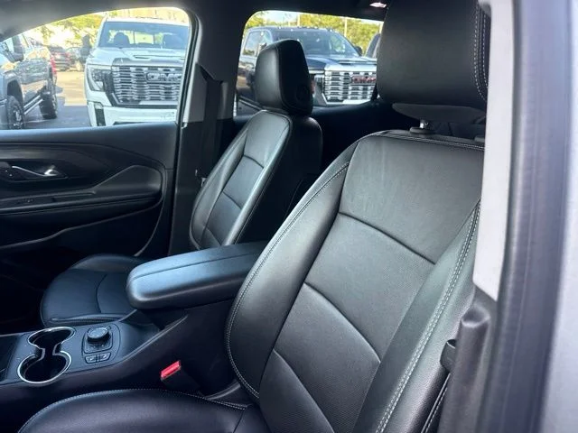 Used 2024 Silver GMC SLT image 11