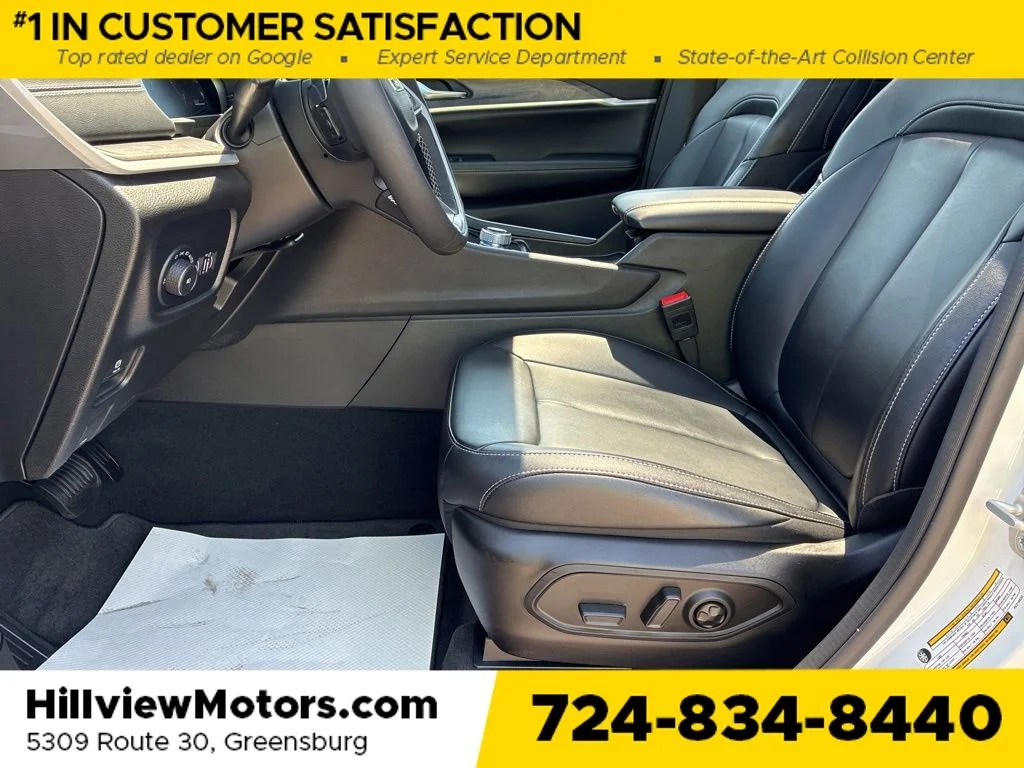 Used 2024 Bright White Clearcoat Jeep Limited image 29