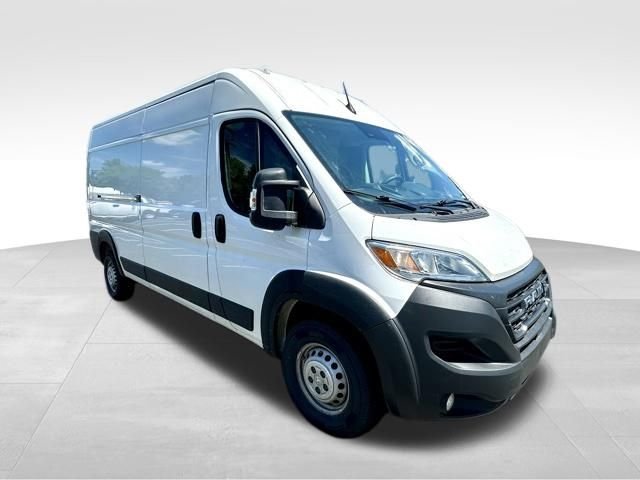 Used 2025 White Ram High Roof image 9
