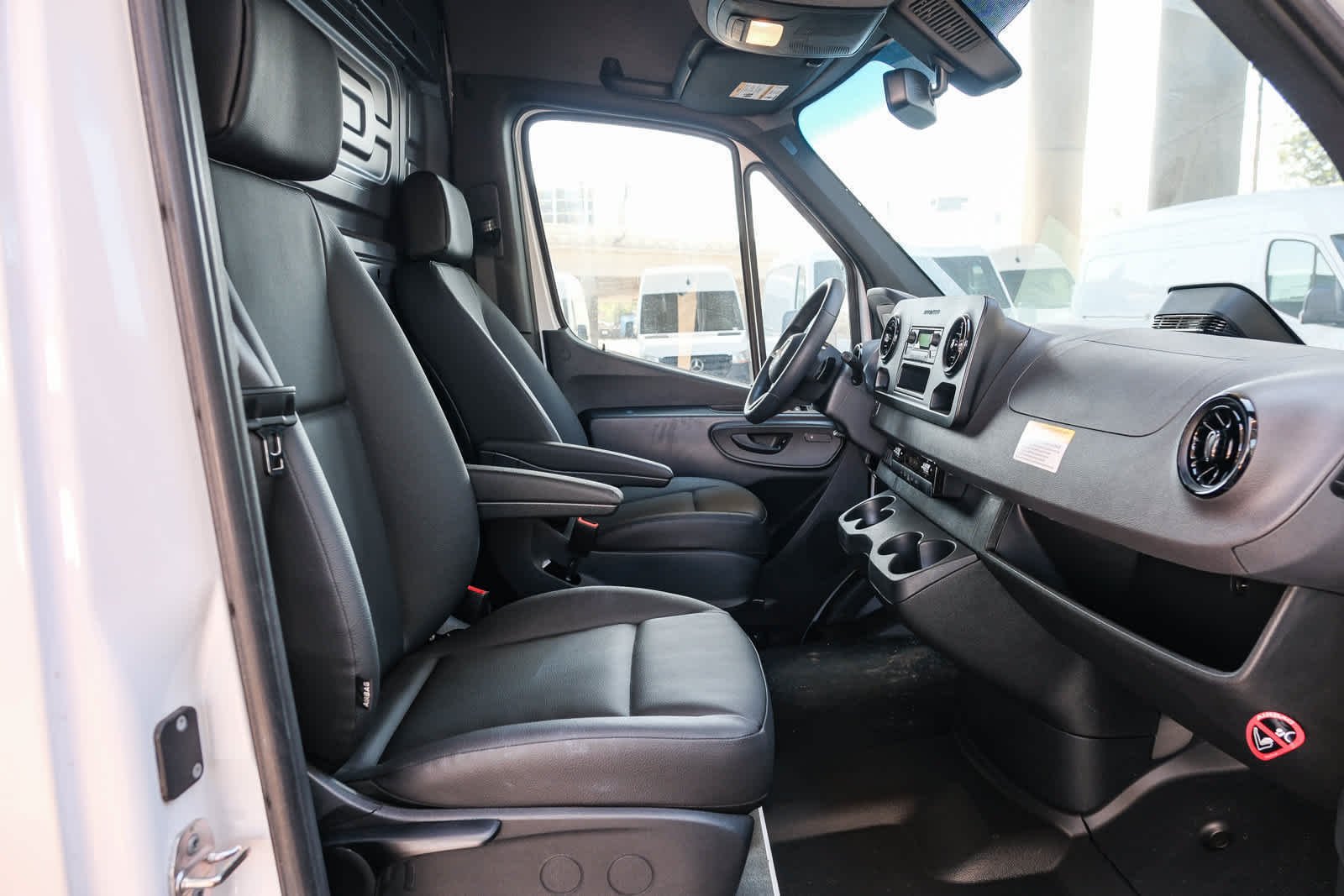 New 2025 Arctic+White Mercedes-Benz Cargo 144 WB  RWD 2.0L 4-Cylinder image 35