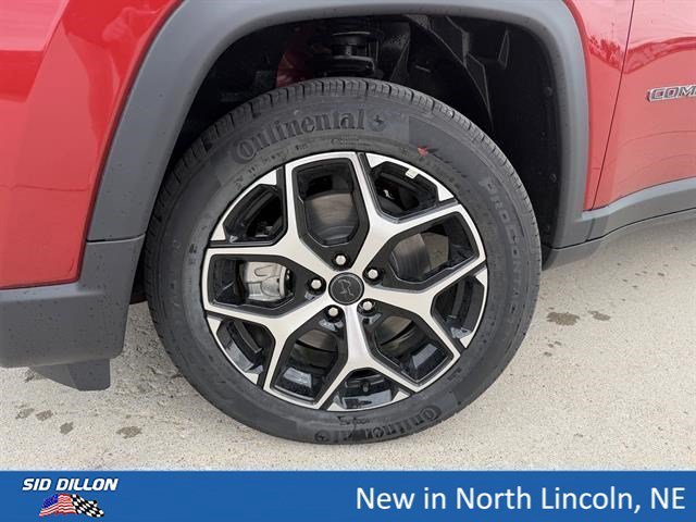 New 2026 Red Hot Pearl-Coat Exterior Paint Jeep Limited image 5