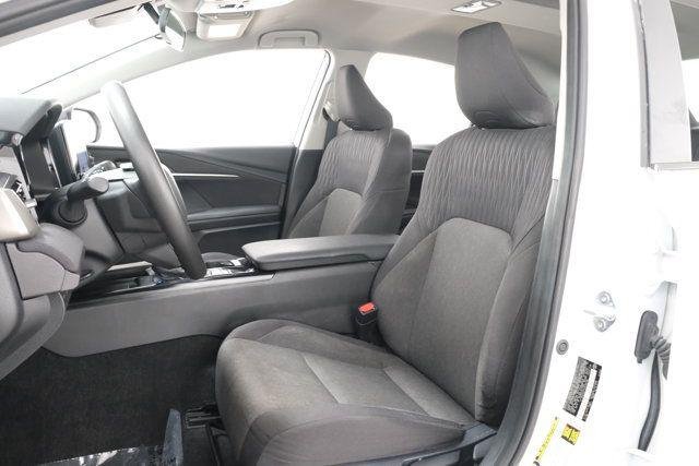 Certified Used 2025 ICE CAP Toyota  image 28