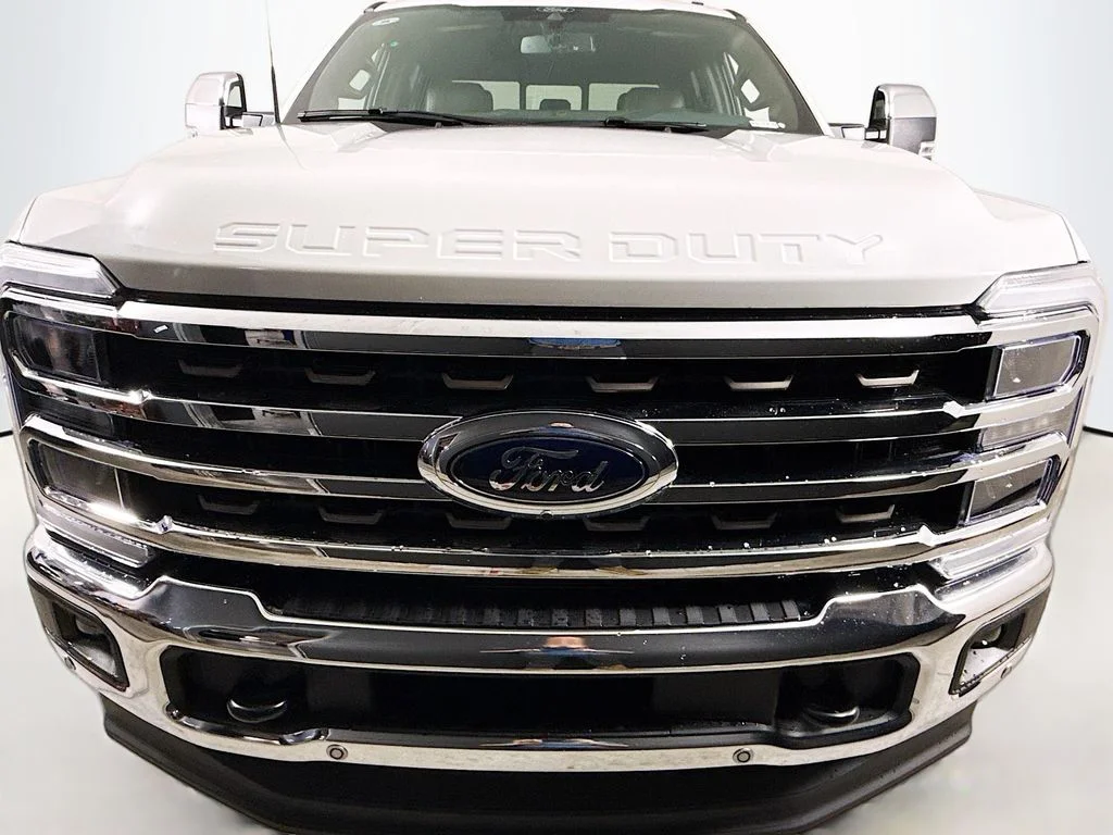New 2026 Star White Metallic Tri-Coat Ford F-250® King Ranch® image 2