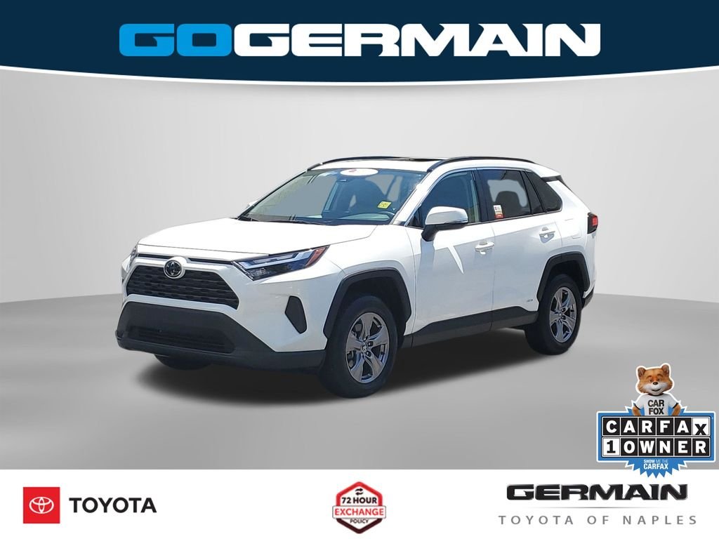 Certified Used 2025 White Toyota XLE image 1