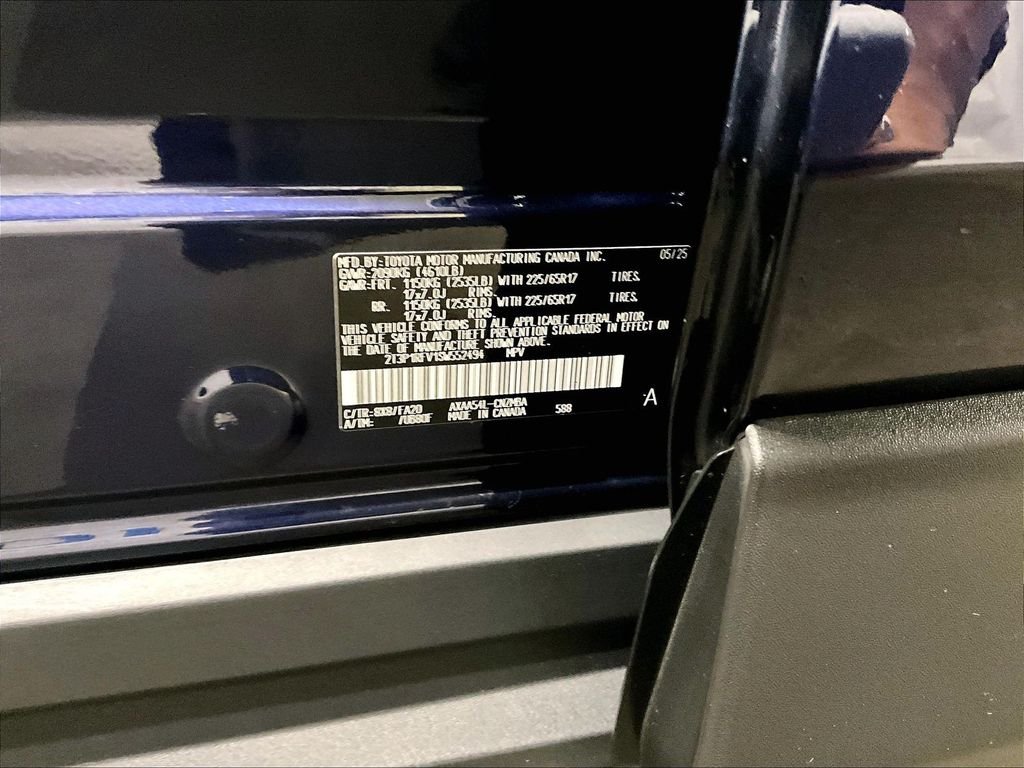 Used 2025  Toyota XLE image 34