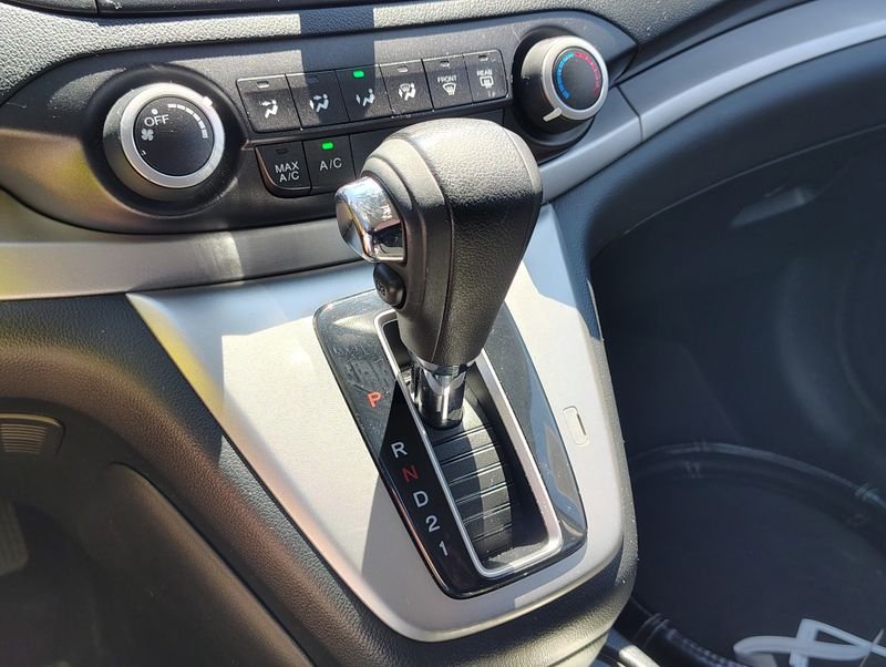 Used 2014  Honda LX image 15