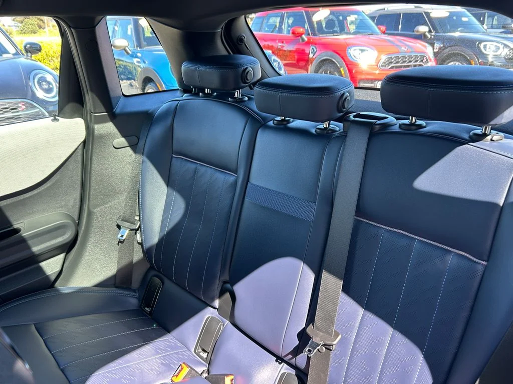 2025 MINI Hardtop 4 Door S - Photo 31