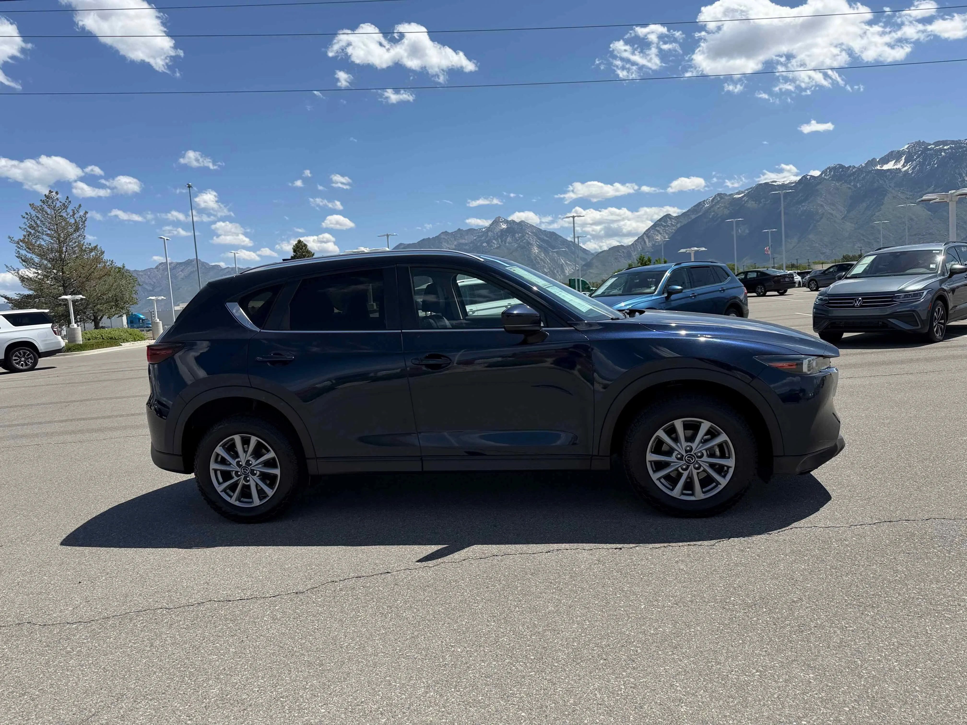 Used 2022 Deep Crystal Blue Mica Mazda 2.5 S Preferred Package image 7