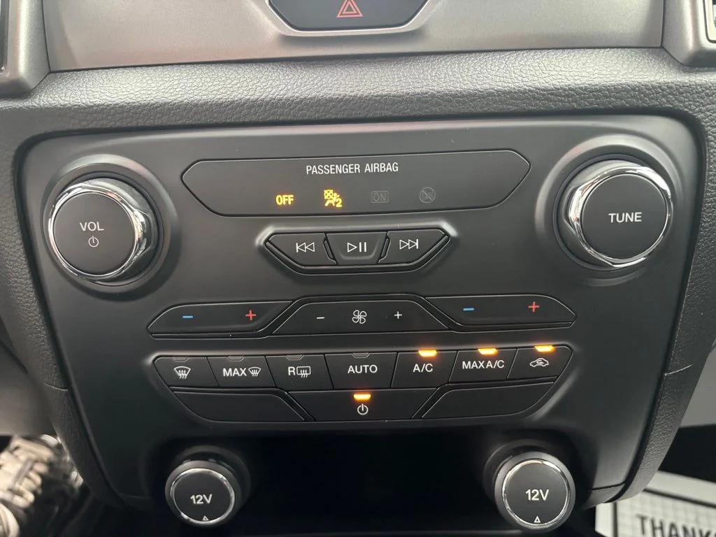 Used 2019 Silver Ford XLT image 6