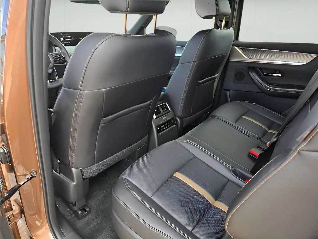 Used 2025 Melting Copper Metallic Mazda Premium Plus Package image 15