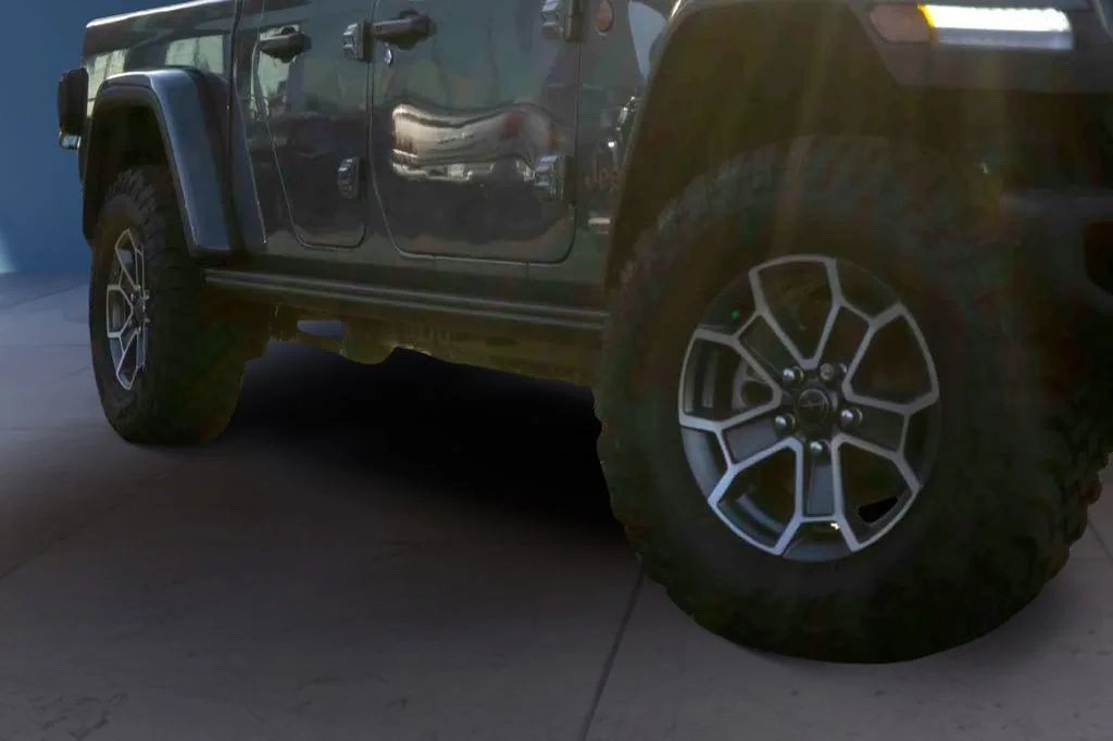 New 2025 Gray Jeep Mojave image 2