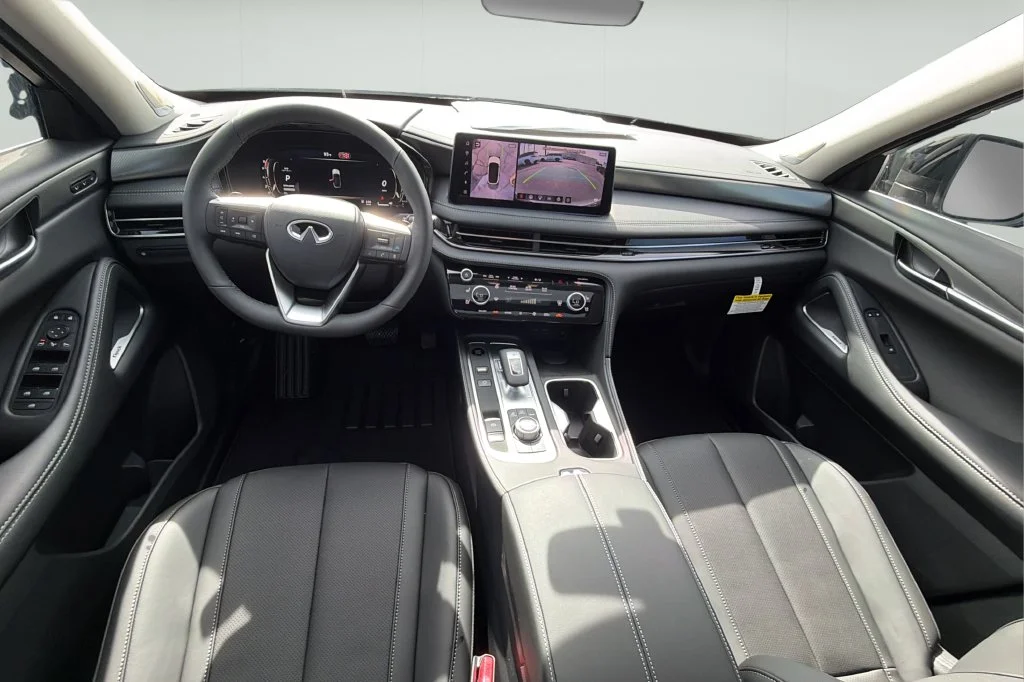 New 2027 HARBOR GRAY INFINITI Luxe FWD image 19