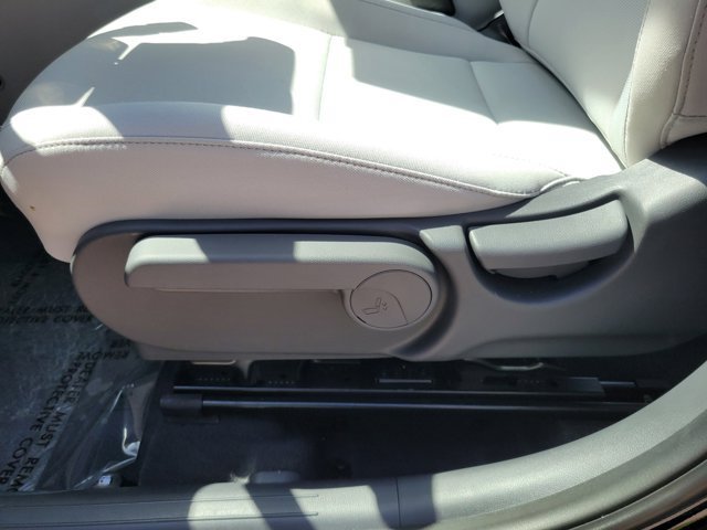 2026 Hyundai Kona SE - Photo 13