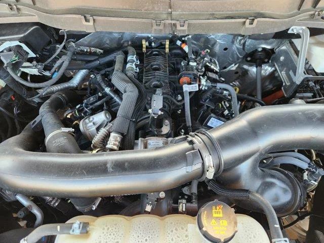 Used 2024 Agate Black MET Ford Platinum 4x4 SuperCrew Cab 5.5 ft. box 145 in. WB image 30