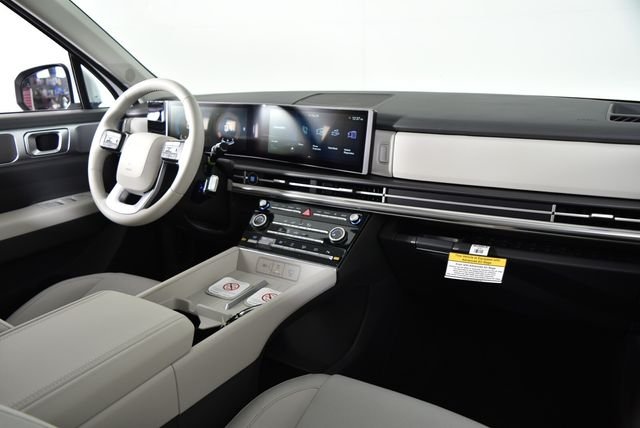New 2027 White Hyundai SE AWD image 41